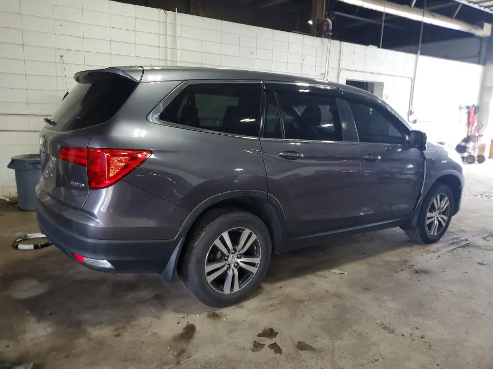 2017 HONDA PILOT EX  