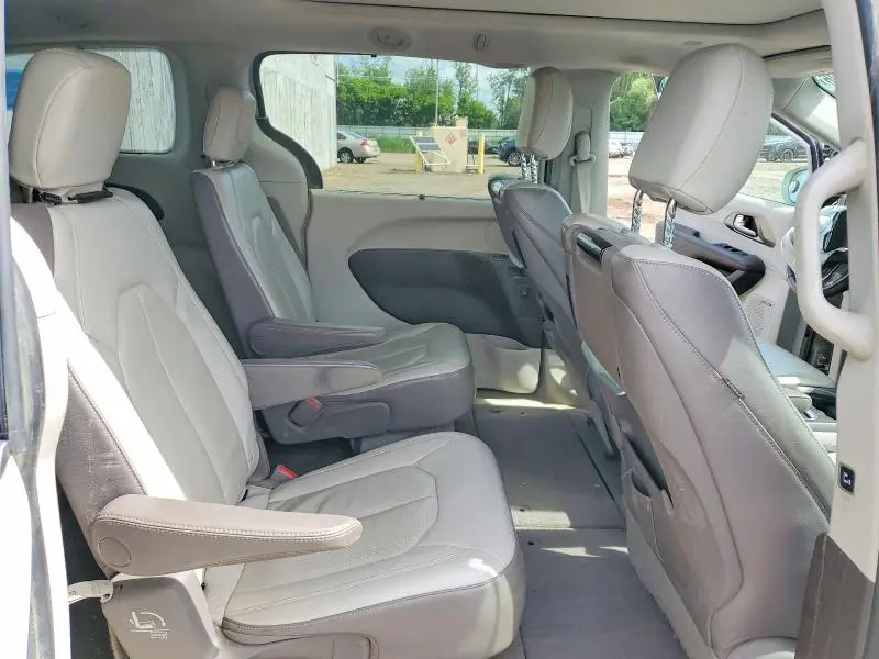 2017 CHRYSLER PACIFICA TOURING L PLUS  