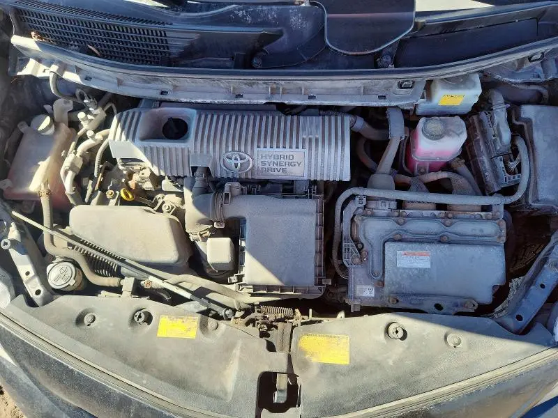 2012 TOYOTA PRIUS V TWO  