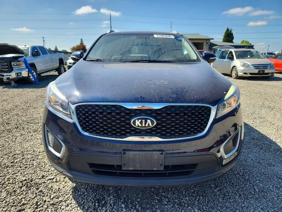 2017 KIA SORENTO LX V6  
