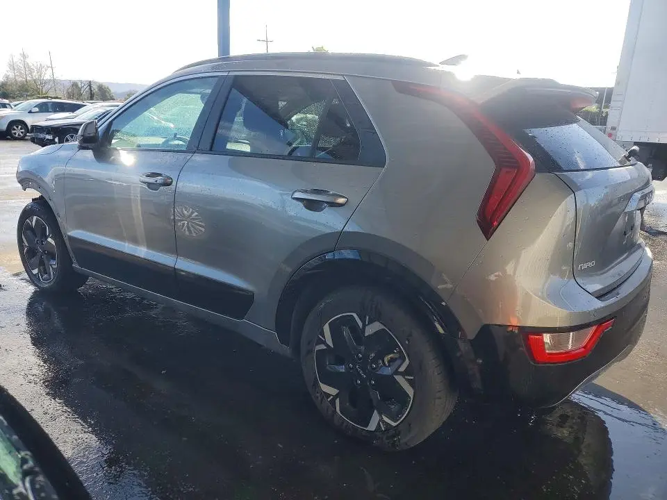 2023 KIA NIRO WIND - R & D - CLN TITLE - PRI FLEET