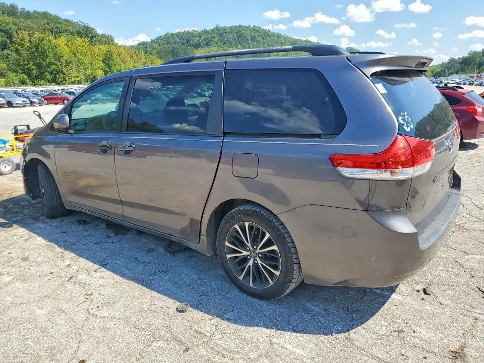 2012 TOYOTA SIENNA XLE 8-PASSENGER  