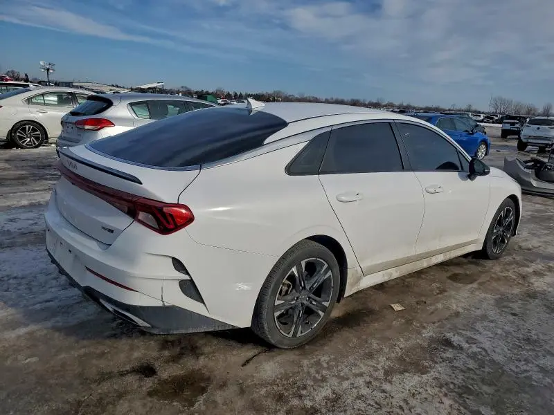 2022 KIA K5   