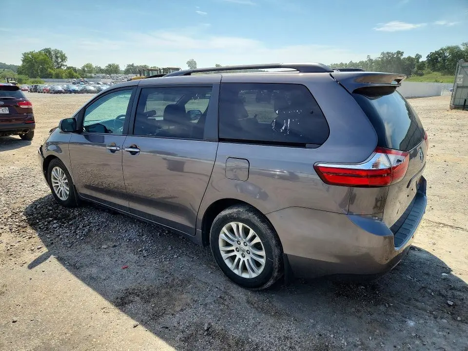 2015 TOYOTA SIENNA XLE 8-PASSENGER  