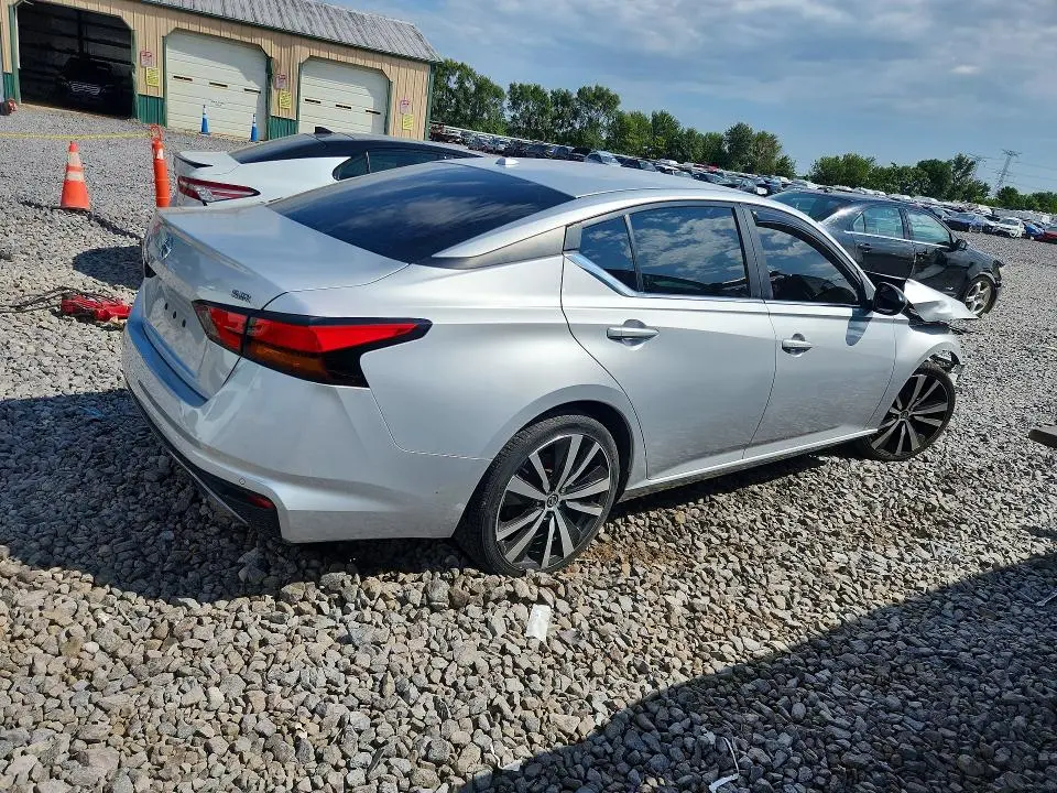 2020 NISSAN ALTIMA SR  