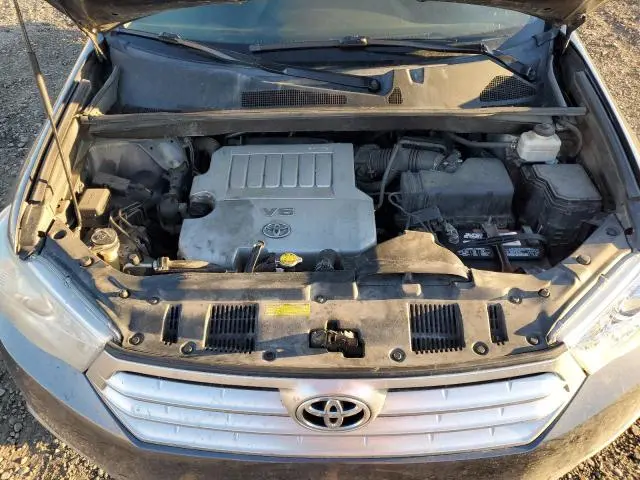 2011 TOYOTA HIGHLANDER BASE  