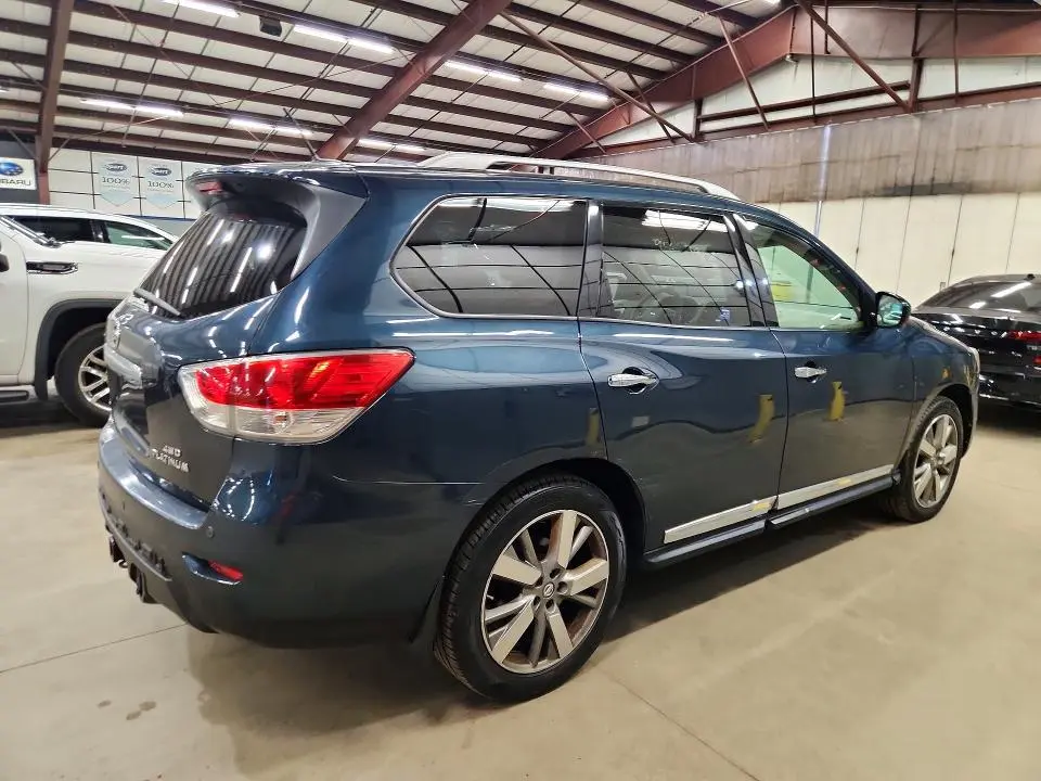 2013 NISSAN PATHFINDER S  