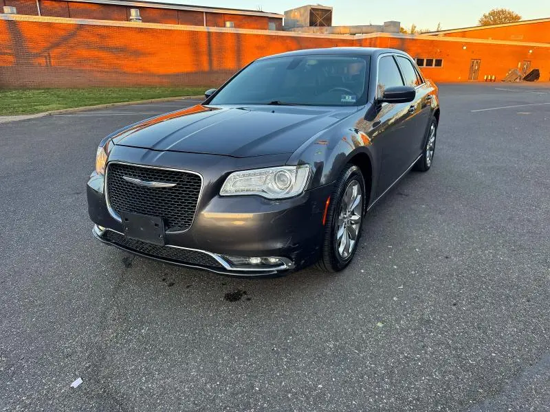 2016 CHRYSLER 300 LIMITED  