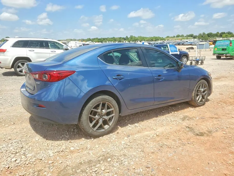 2017 MAZDA 3   
