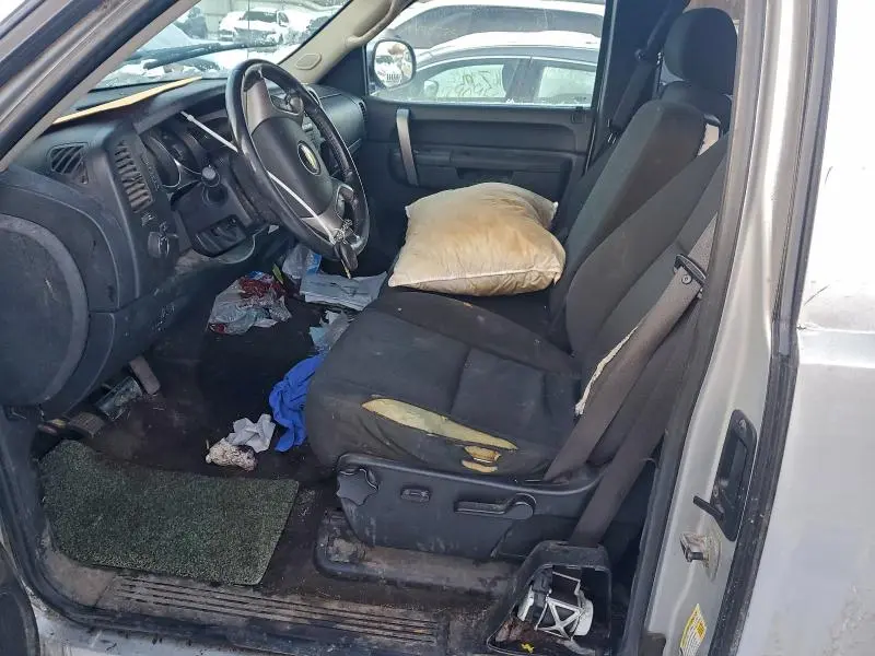 2011 CHEVROLET SILVERADO K1500 LT  