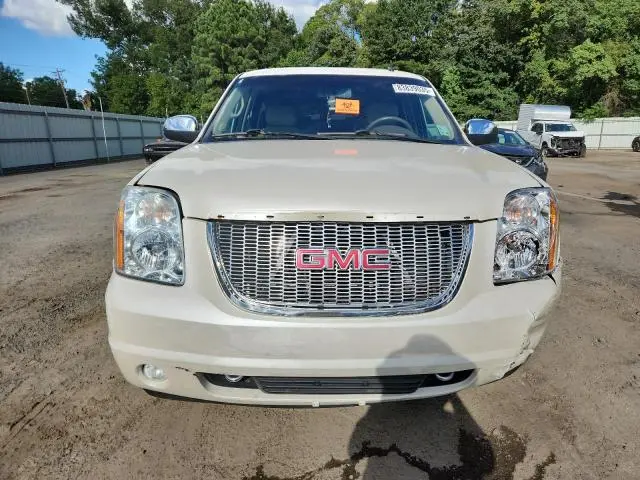 2013 GMC YUKON SLT  