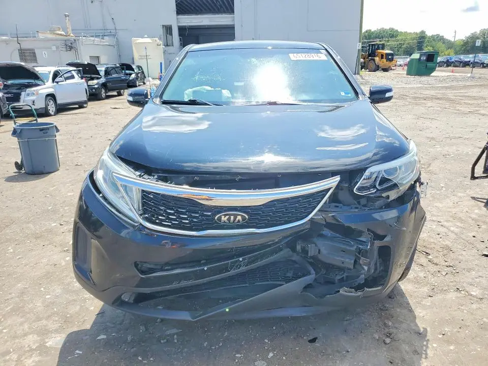 2015 KIA SORENTO LX  