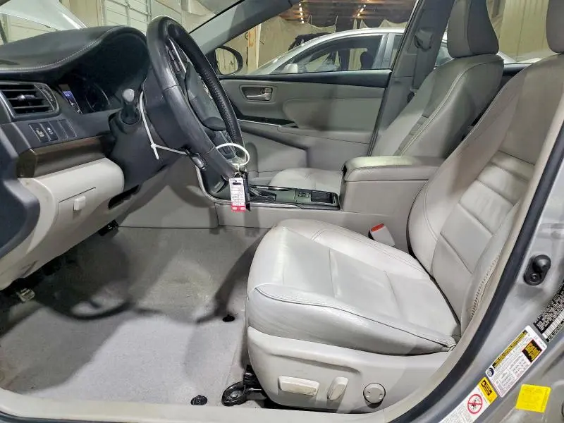 2015 TOYOTA CAMRY XLE  