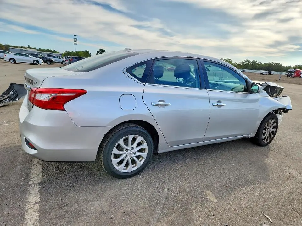2019 NISSAN SENTRA SV  