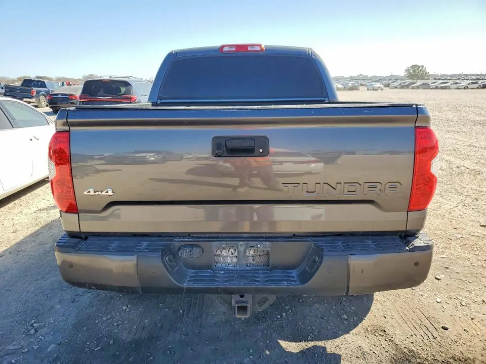 2017 TOYOTA TUNDRA LIMITED  