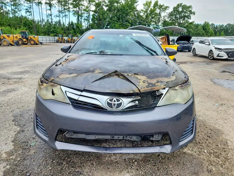 2014 TOYOTA CAMRY LE  