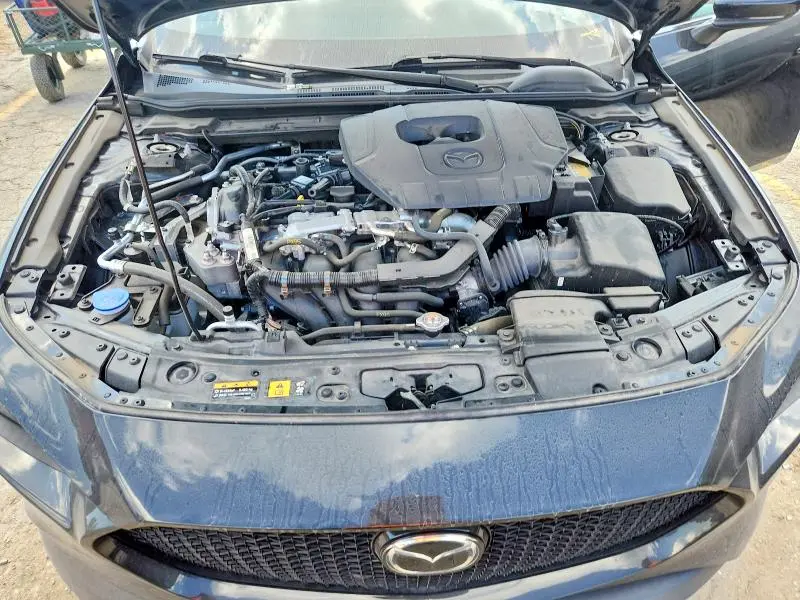 2025 MAZDA 3 PREFERRED  