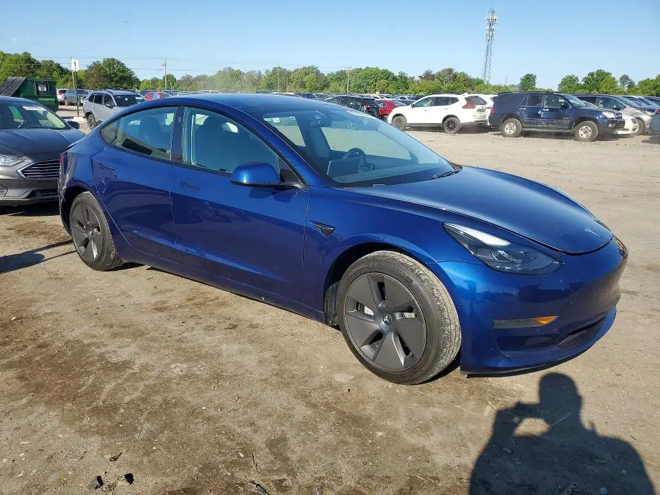 2021 TESLA MODEL 3   