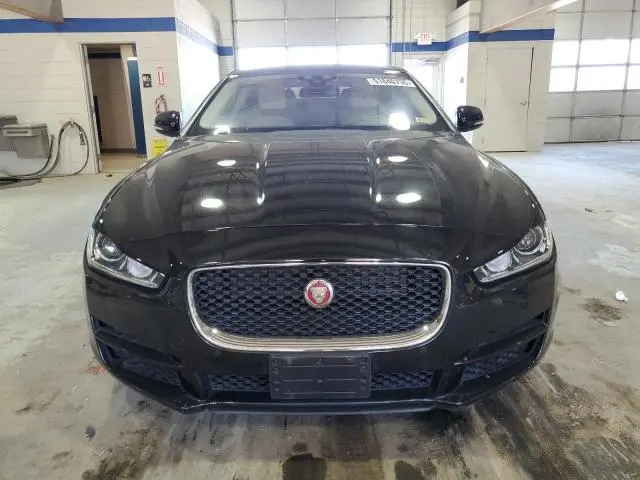 2017 JAGUAR XE PREMIUM  
