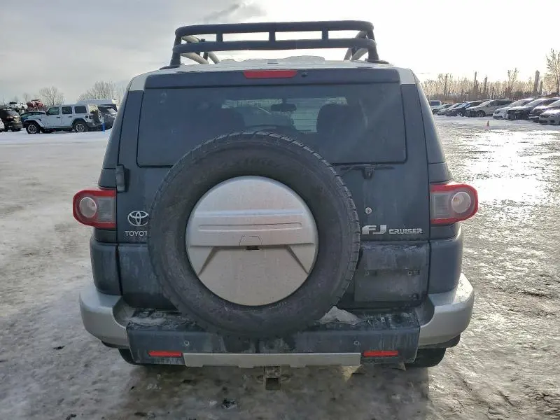 2012 TOYOTA FJ CRUISER   