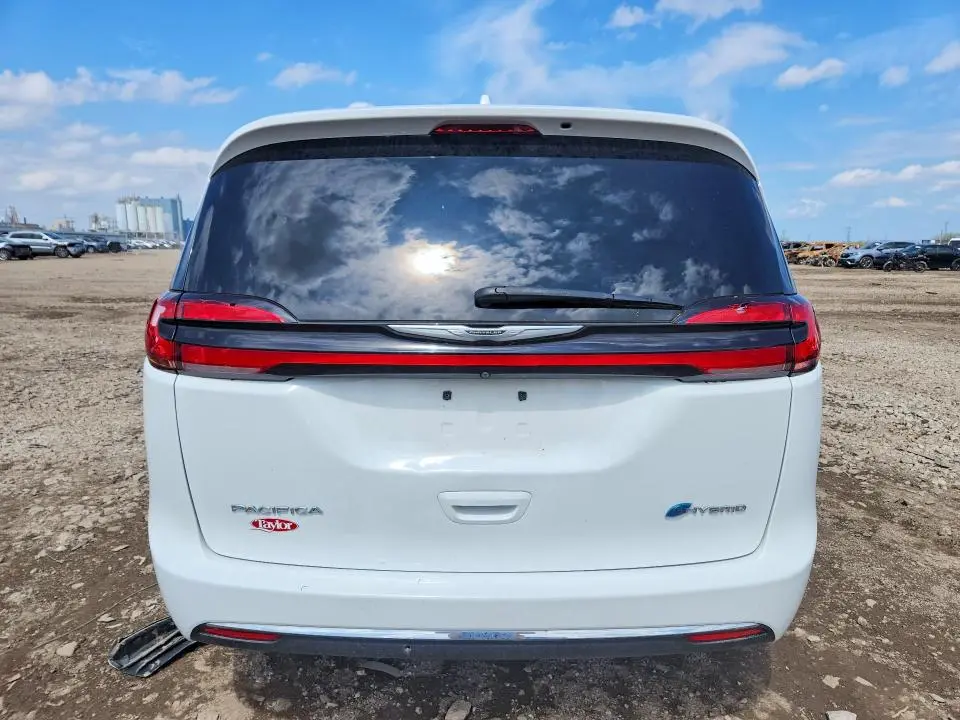 2022 CHRYSLER PACIFICA HYBRID TOURING L  