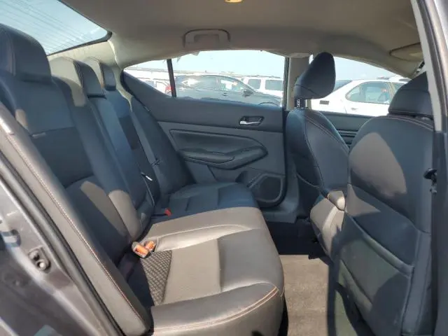 2021 NISSAN ALTIMA SR  