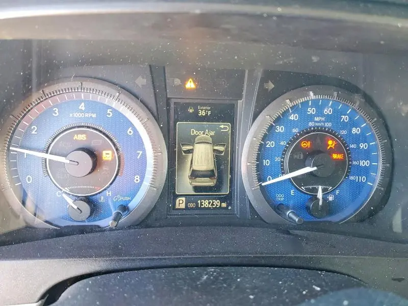 2017 TOYOTA SIENNA   