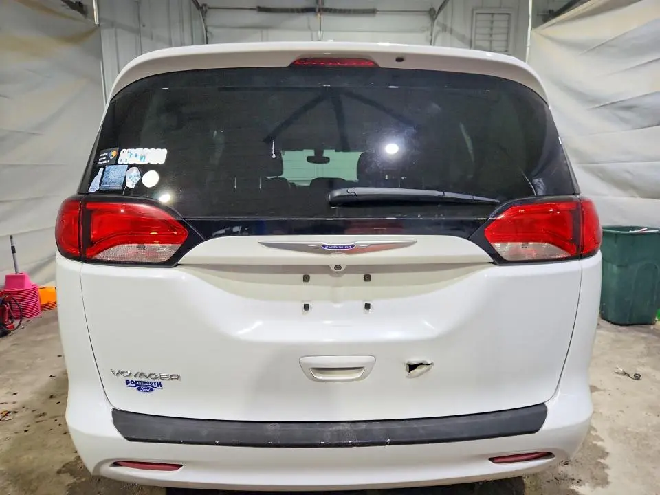 2020 CHRYSLER VOYAGER LXI  