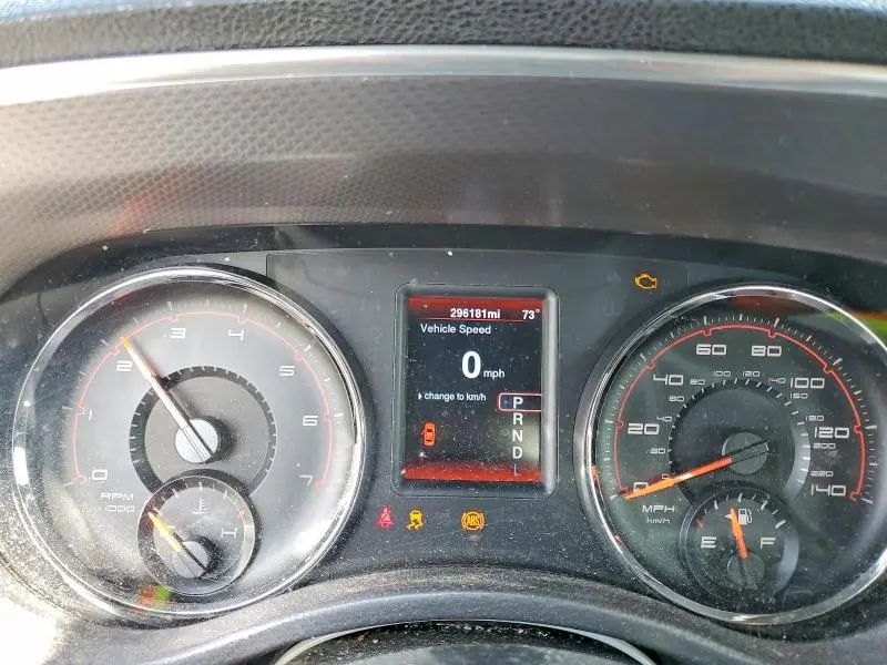 2013 DODGE CHARGER SE  