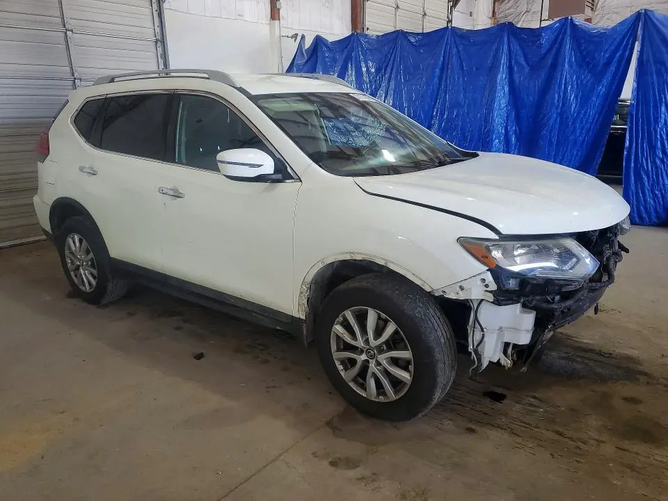 2017 NISSAN ROGUE   
