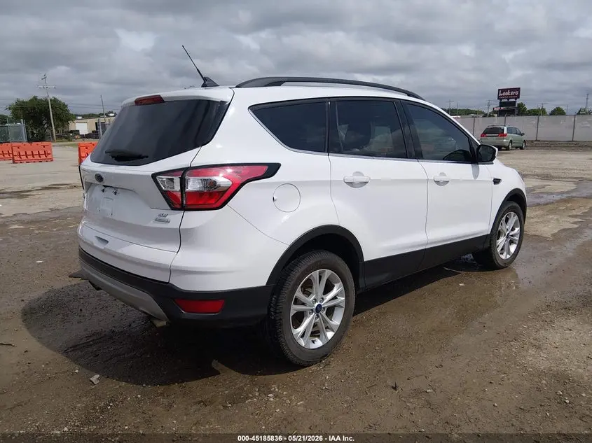 2018 FORD ESCAPE SE