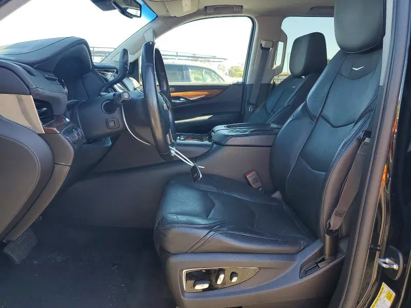 2016 CADILLAC ESCALADE LUXURY  