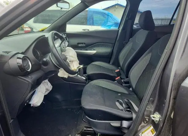 2019 NISSAN KICKS SV  