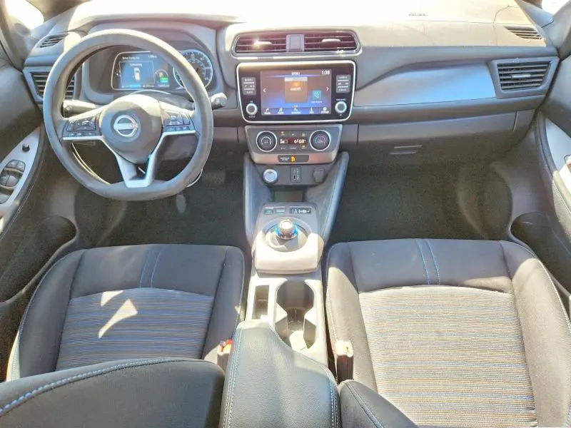 2025 NISSAN LEAF S  