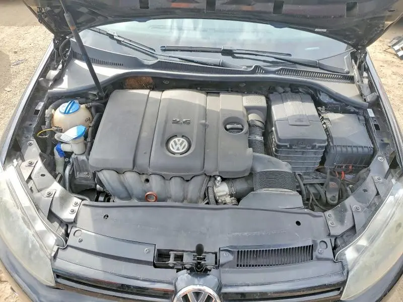 2010 VOLKSWAGEN GOLF   