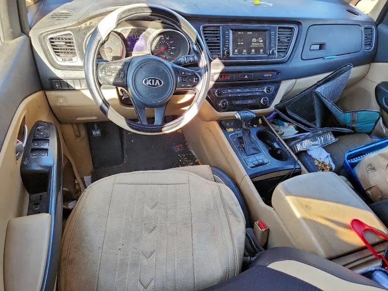 2017 KIA SEDONA LX  