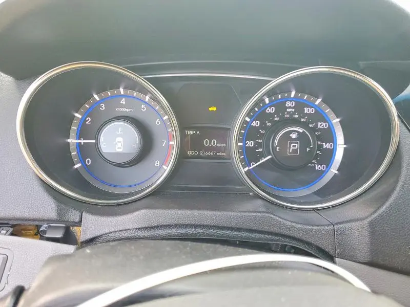 2011 HYUNDAI SONATA GLS  