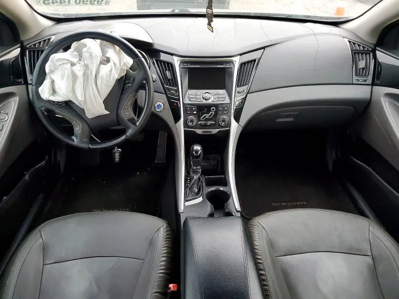 2011 HYUNDAI SONATA SE  