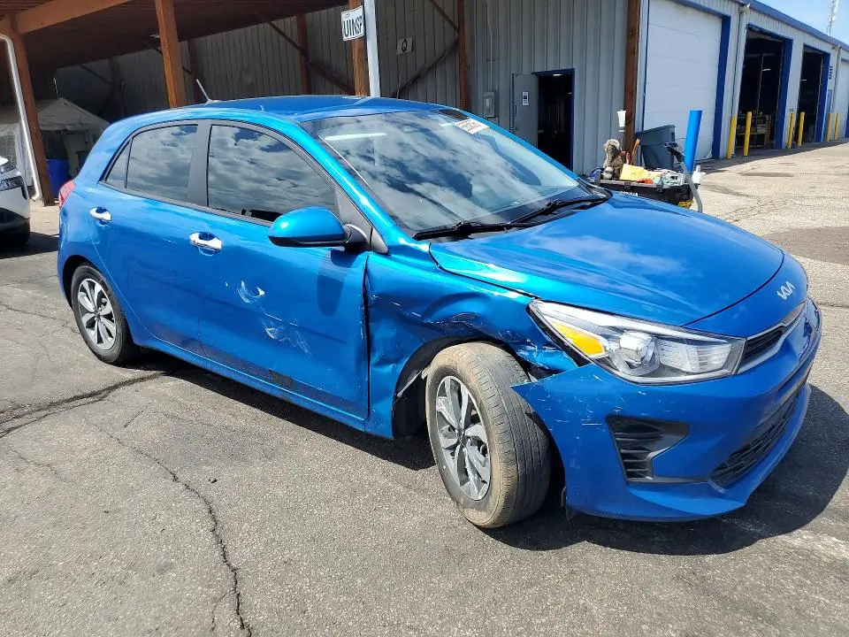 2023 KIA RIO S  