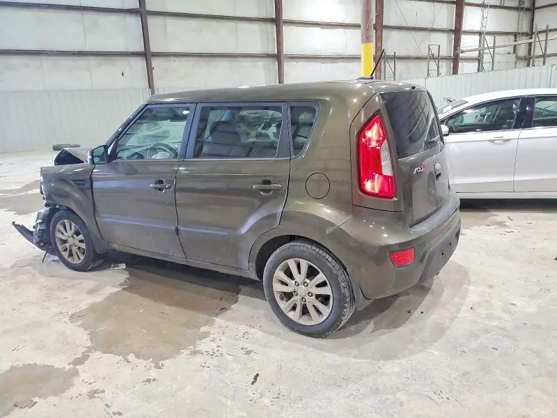 2013 KIA SOUL +  