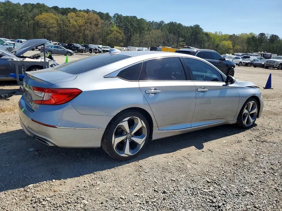 2020 HONDA ACCORD TOURING  