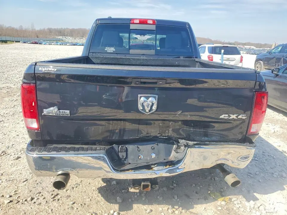 2015 RAM 1500 SLT  