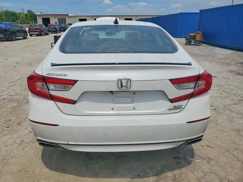 2022 HONDA ACCORD SPORT  