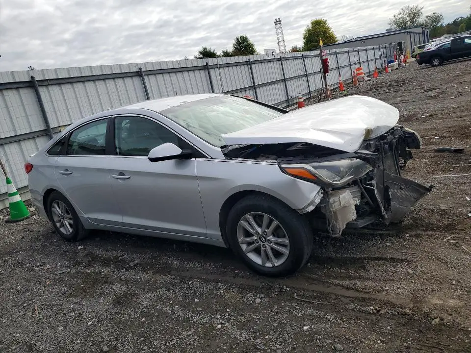 2017 HYUNDAI SONATA SE  
