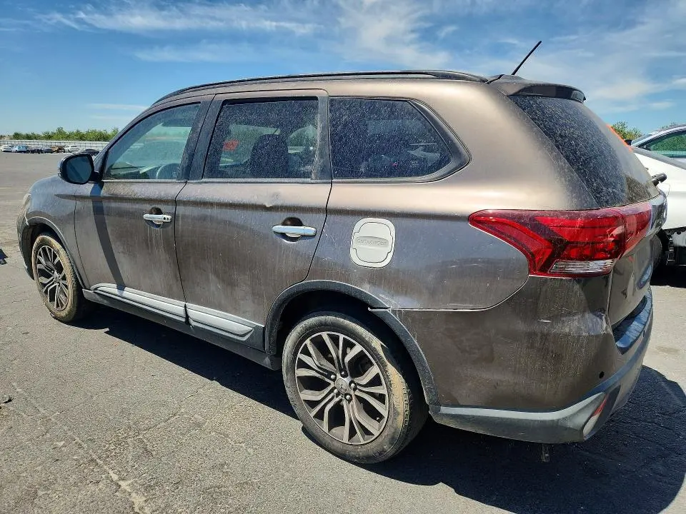2016 MITSUBISHI OUTLANDER SE  
