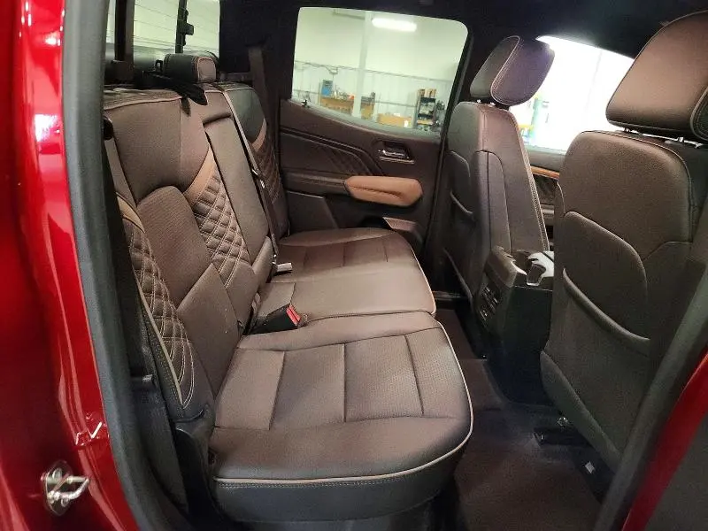 2023 GMC CANYON DENALI  
