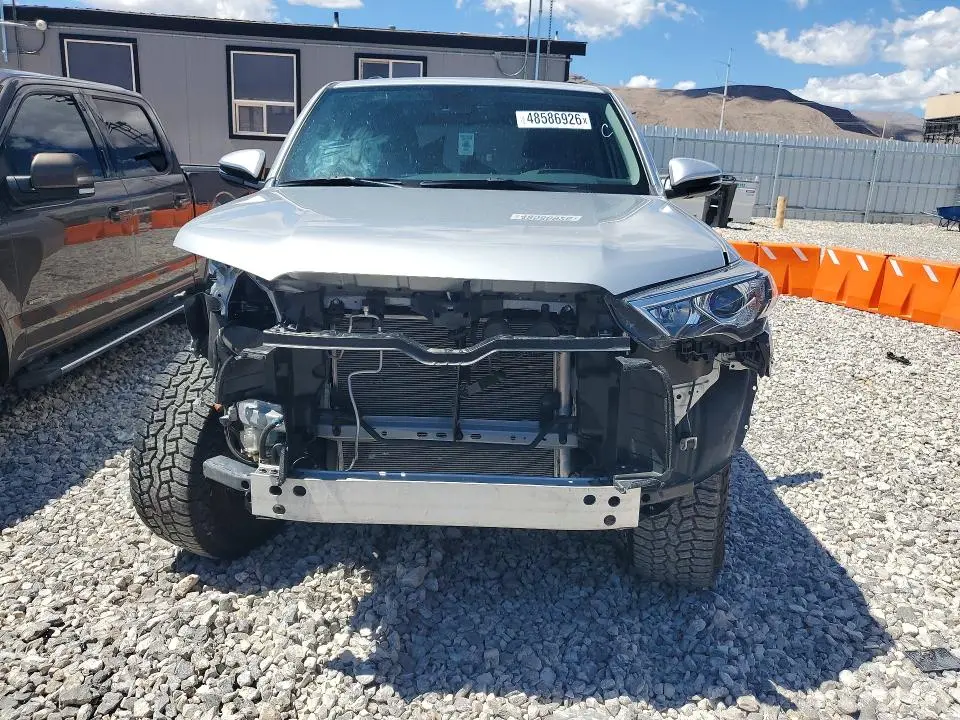 2024 TOYOTA 4RUNNER SR5 PREMIUM  