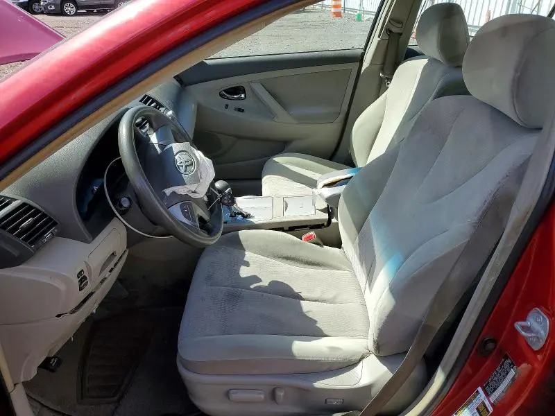 2010 TOYOTA CAMRY LE  