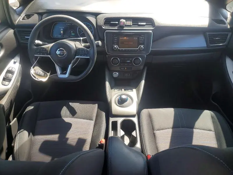 2019 NISSAN LEAF S  