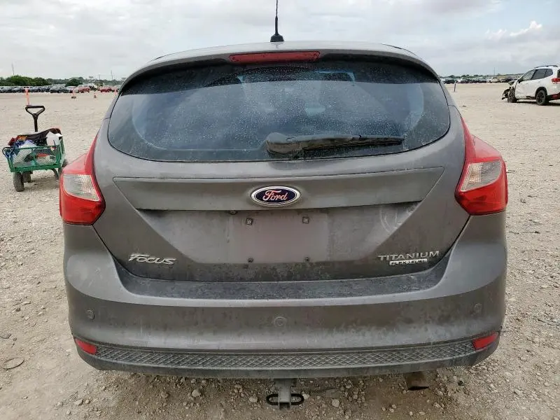 2014 FORD FOCUS TITANIUM  